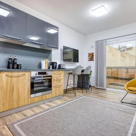 Stylish Studio With Easy Access To Valletta & Sliema