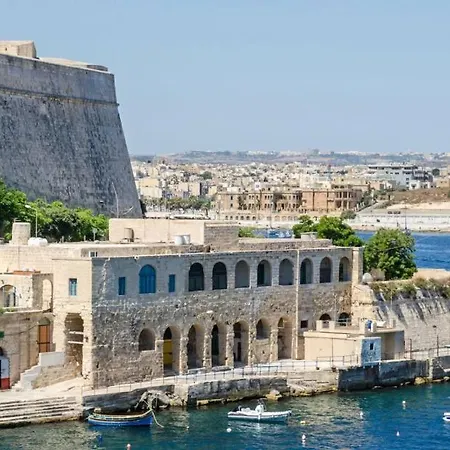 Stylish With Easy Access To Valletta & Sliema Tal Guardamangia